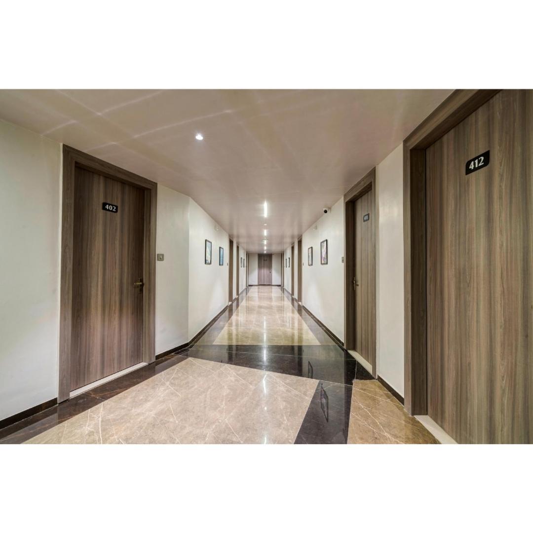 Hotel Sparsh Divine 阿穆达巴 外观 照片